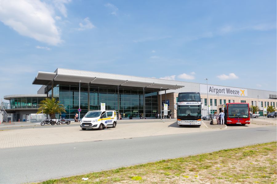 Flughafentransfer Weeze (NRN)